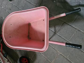 Kinderkruiwagen  beschikbaar voor biedingen