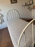 1 persoons wit metalen bed + lattenbodem + matras, Ophalen, Zo goed als nieuw, Wit, Verstelbaar