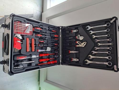 Valise metallique, avec 109 outils assortis, Doe-het-zelf en Bouw, Gereedschapskisten, Nieuw, Gevuld, Ophalen