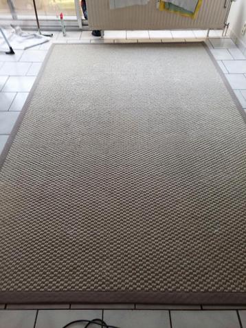 PRACHTIG GROOT BEIGE TAPIJT beschikbaar voor biedingen