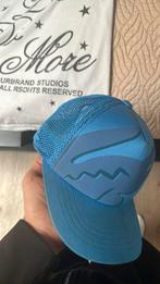 Lacoste bleu, Ophalen