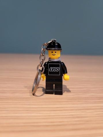 Lego minifigure brandweer sleutelhanger  beschikbaar voor biedingen