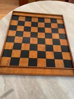 Antiek schaakbord, Ophalen