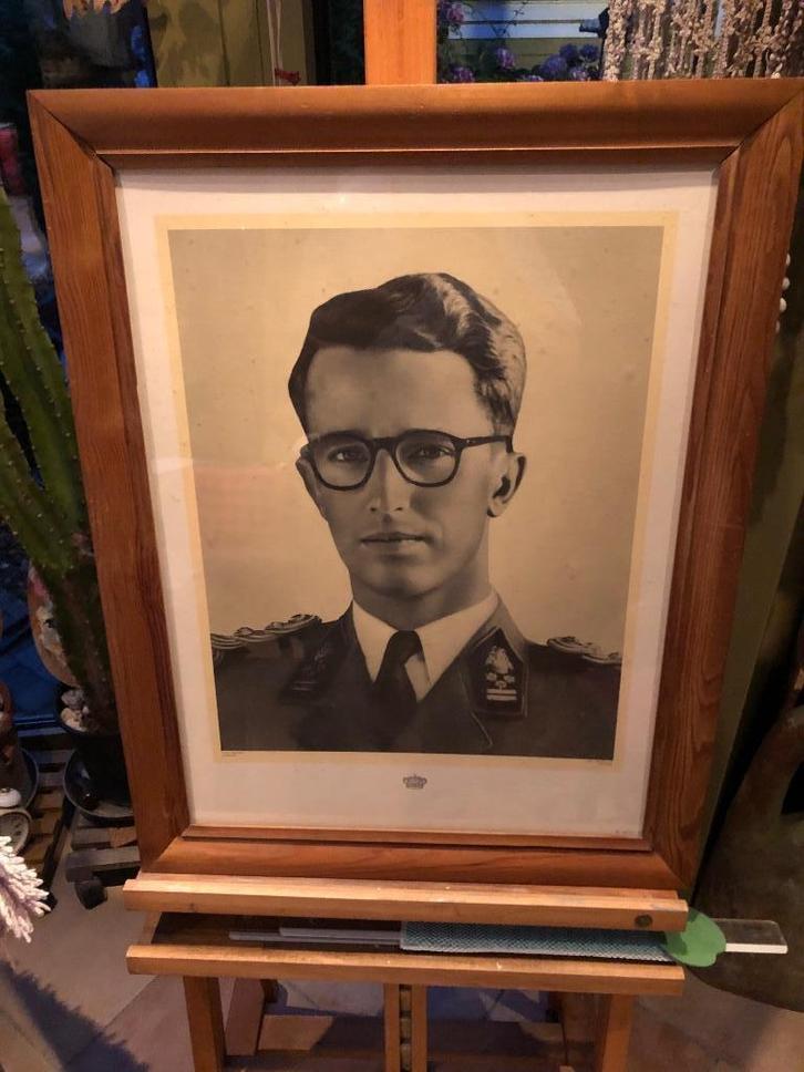 Portret Koning Boudewijn van België,, Verzamelen, Koningshuis en Royalty, Gebruikt, Kaart, Foto of Prent, Ophalen