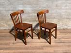 2 oude café stoelen / prijs per stoel, Huis en Inrichting, Twee, Gebruikt, Ophalen of Verzenden, Bruin