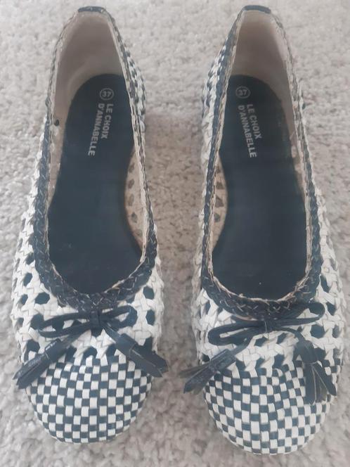Damesschoen "La choix d´Annabelle" Maat 37., Kleding | Dames, Schoenen, Zo goed als nieuw, Ballerina's, Wit, Ophalen of Verzenden