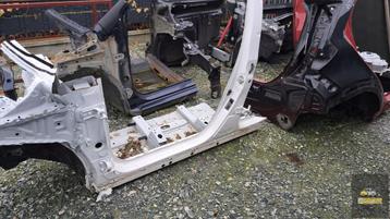 DREMPEL LINKS TOYOTA AYGO X 2022-2024 R beschikbaar voor biedingen