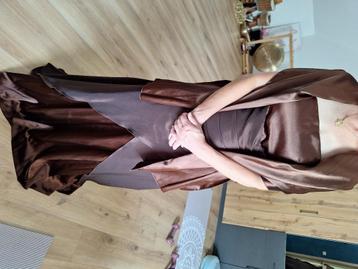 Suite kleed maat small, Enlèvement ou Envoi, Comme neuf, Taille 36 (S), Brun