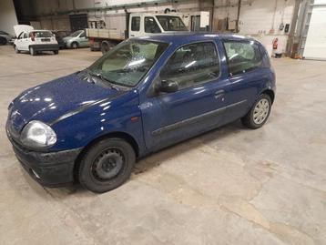 Alle onderdelen RENAULT CLIO 2 1200//5060 AUVELAIS beschikbaar voor biedingen