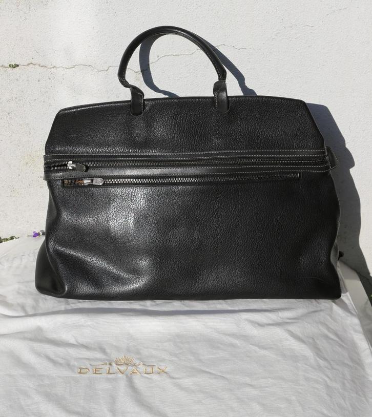 Delvaux tassenlijn Deux - le Vingt, Handtassen en Accessoires, Tassen | Damestassen, Gebruikt, Zwart, Ophalen of Verzenden