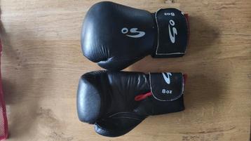 Bokshandschoenen 8oz beschikbaar voor biedingen