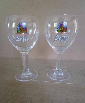 15 bierglazen Leffe