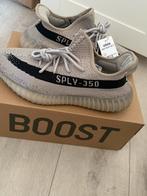 Yeezy Boost 350 V2 Slate/Core Black – Maat 44, Kleding | Heren, Schoenen, Overige kleuren, Nieuw, Ophalen of Verzenden, Adidas