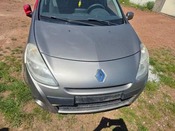 Clio3 1500dci, Autos, Achat, Boîte manuelle, Autres couleurs, Noir