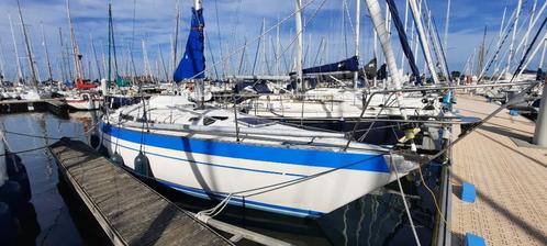 Mooie betrouwbare kajuitzeilboot Jouet 32 met recente motor, Watersport en Boten, Kajuitzeilboten en Zeiljachten, Gebruikt, Tourjacht of Cruiser