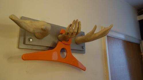 Unieke kapstok vintage handen mannequins - SOLDEN!, Huis en Inrichting, Woonaccessoires | Kapstokken, Zo goed als nieuw, Wandkapstok