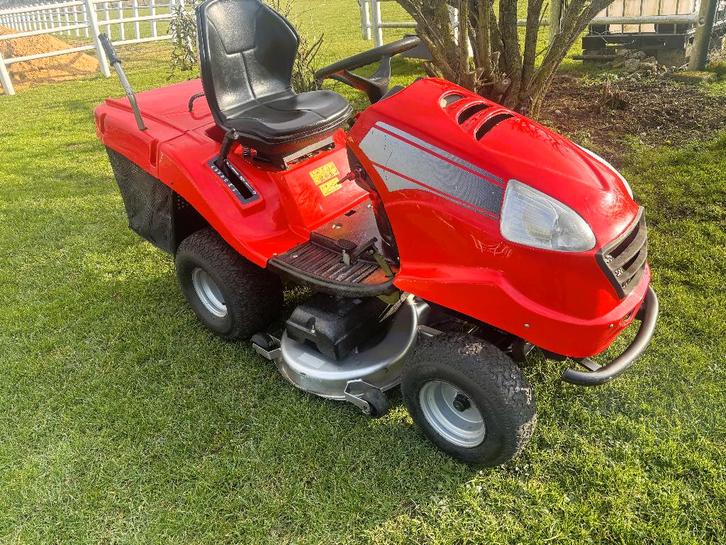 Degelijke zitmaaier met Honda 2 cilinder motor, Tuin en Terras, Zitmaaiers, Gebruikt, 90 tot 120 cm, Elektrische starter, Ophalen