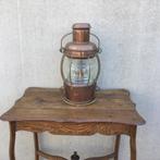 Mooie antieke scheepslantaarn (olielamp), Ophalen