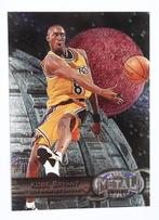 97-98 Metal Universe #81 Kobe Bryant - MINT valeur élevée, Sports & Fitness, Basket, Comme neuf, Autres types, Envoi