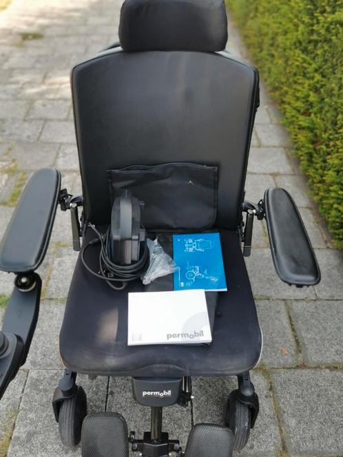 Permobil M1 Elektrische Rolstoel – Comfort Curve 0488826971, Diversen, Rolstoelen, Zo goed als nieuw, Elektrische rolstoel, Inklapbaar