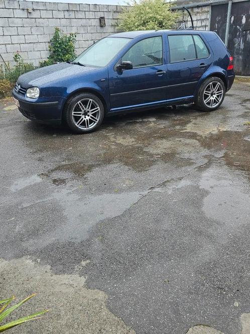 Vw golf 4 143.000km réel, Auto's, Volkswagen, Particulier, Golf, Radio, Benzine, Euro 4, Ophalen