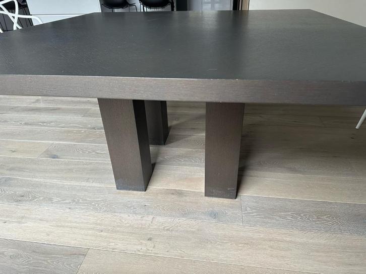 Vierkante tafel van massief hout, Huis en Inrichting, Tafels | Salontafels, Gebruikt, 75 cm of meer, 100 tot 150 cm, 100 tot 150 cm