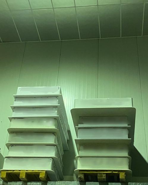 Stevige Witte Podiums – Perfecte Staat!, Zakelijke goederen, Kantoor en Winkelinrichting | Winkel en Inventaris, Ophalen