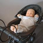 Koets / kinderwagen met porseleinen pop voor decoratie, Ophalen, Gebruikt