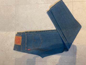 Levi’s broek beschikbaar voor biedingen