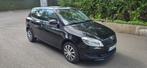 Skoda fabia 1.2 benzine km120.000 met airco met keuring, Auto's, Euro 5, Parkeersensor, Bedrijf, Handgeschakeld