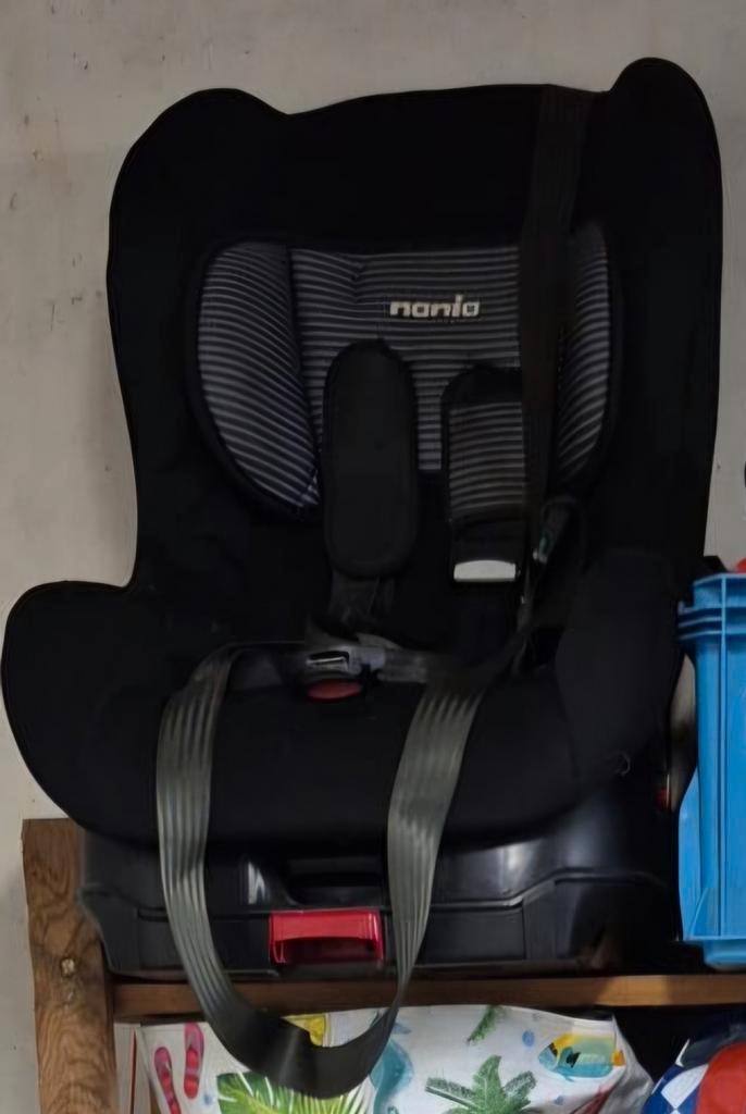 Babystoel nania isofix geschikt voor kindjes vanaf 1 jaar!, Enfants & Bébés, Sièges auto, Utilisé, Isofix, Enlèvement