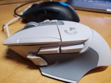 Souris  beschikbaar voor biedingen