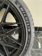 Zwarte 18 duim lichtmetalen velgen lichte borduurschade, Enlèvement, Jante(s)