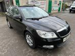 skoda, 1399 cm³, 5 places, Carnet d'entretien, Noir