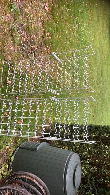 Flessenrekken beschikbaar voor biedingen