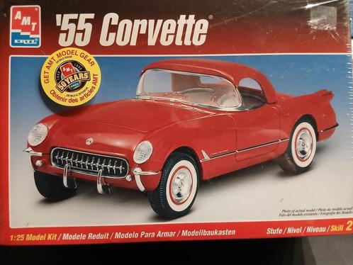 AMT 6210): Chevrolet Corvette uit 1955 om 1:25, Hobby en Vrije tijd, Modelbouw | Auto's en Voertuigen, Nieuw, Auto, Groter dan 1:32