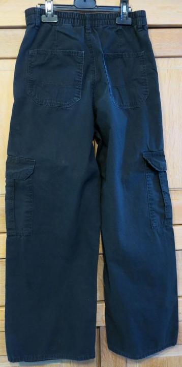 Pantalon cargo noir, 12 ans, TBE beschikbaar voor biedingen