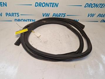 Portierrubber 2Deurs rechts van een Volkswagen Transporter beschikbaar voor biedingen