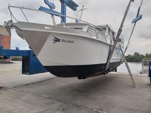 Hooveld 1000 boot, Watersport en Boten, Motorboten en Motorjachten, Gebruikt, Staal, 9 tot 12 meter, Diesel, Binnenboordmotor