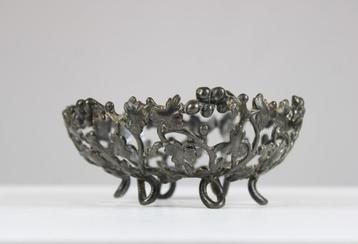 houder voor glazen kom, tin, Art Nouveau beschikbaar voor biedingen