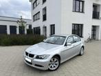BMW e90 318i Benzine 140.000km's gekeurd met carpass, Auto's, 4 deurs, Zwart, 4 cilinders, 2000 cc