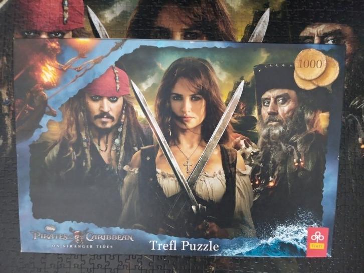 puzzels 1000-Pirates/Caribbean-stranger tides,2de gratis(-1), Hobby en Vrije tijd, Denksport en Puzzels, Legpuzzel, 500 t/m 1500 stukjes