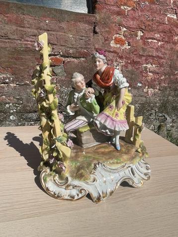 Porseleinen beelden Meissen stijl beschikbaar voor biedingen