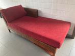 Zitbank / Zetel, Maison & Meubles, Canapés | Salons, Rotan zetel met rode kussens., Une personne, Enlèvement, Banc d'angle