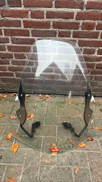 Aprilia Leonardo windscherm beschikbaar voor biedingen
