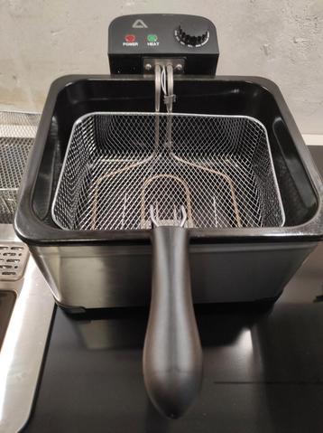 Te koop nieuwe frituurpan  beschikbaar voor biedingen