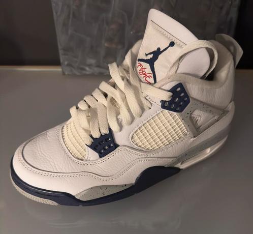 Nike Air Jordan 4 retro, Sport en Fitness, Basketbal, Nieuw, Ophalen of Verzenden