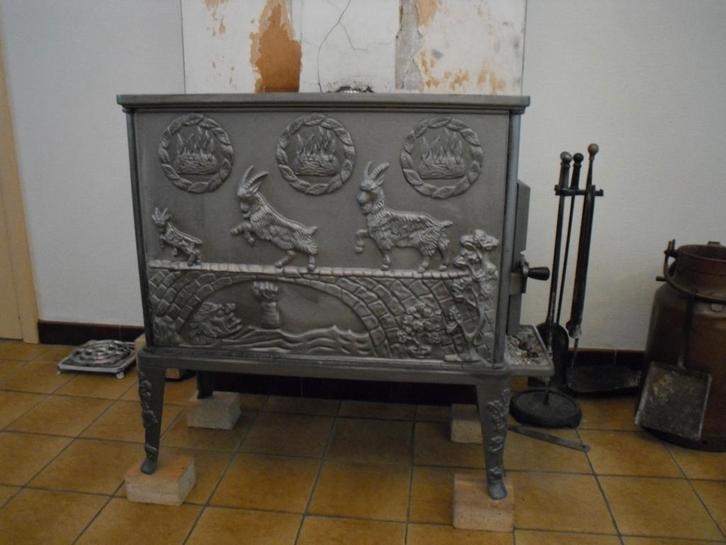 Poêle à bois en fonte "Dovre 300". Parfait état., Huis en Inrichting, Kachels, Gebruikt, Vrijstaand, Houtkachel, Hout, Ophalen