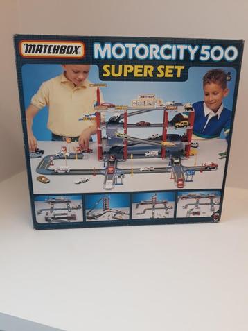 matchbox motorcity 500 en 610 disponible aux enchères