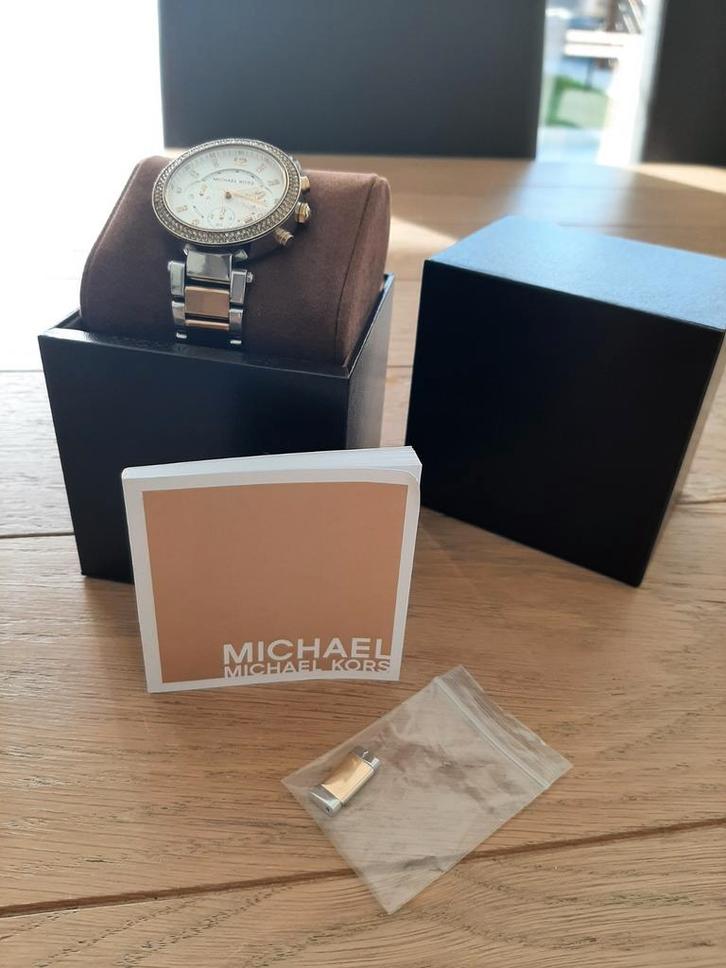 Dames horloge Michael Kors, Bijoux, Sacs & Beauté, Montres | Femmes, Utilisé, Montre-bracelet, Autres marques, Acier, Acier, Enlèvement ou Envoi